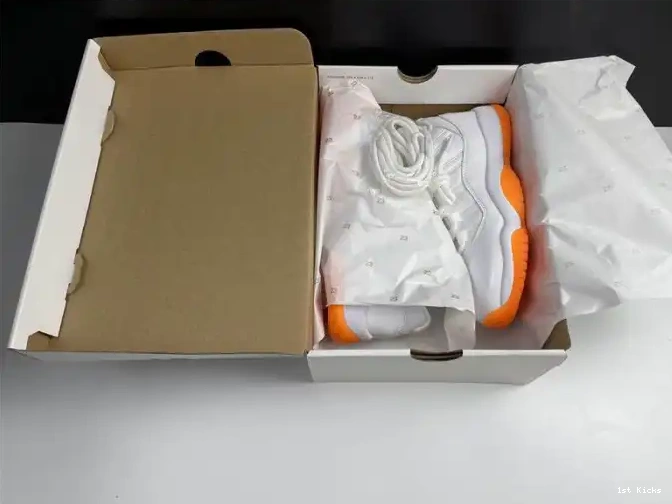 1st Kicks RETRO AIR BRIGHT LOW 11 CITRUS AH7860-139 JORDAN 0621